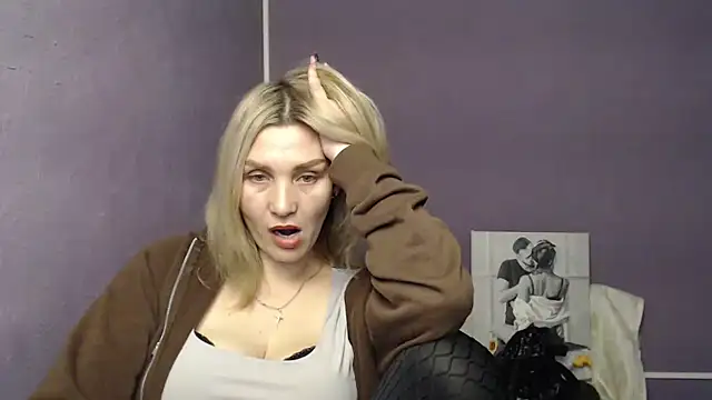 Snapshot of _sexy_lady chatting on 22, 12, 2024  sexy lady online show from 22, 12, 2024