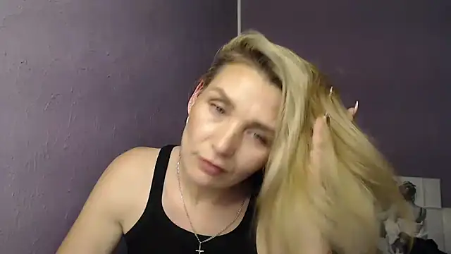 Snapshot of _sexy_lady chatting on 2, 1, 2025  sexy lady online show from 2, 1, 2025