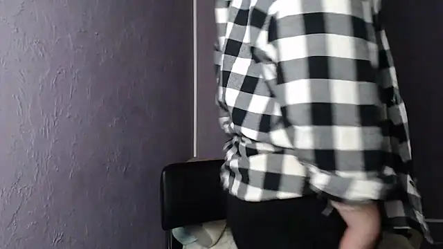 Snapshot of _sexy_lady chatting on 21, 2, 2025  sexy lady online show from 21, 2, 2025