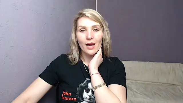 Snapshot of _sexy_lady chatting on 13, 3, 2025  sexy lady online show from 13, 3, 2025