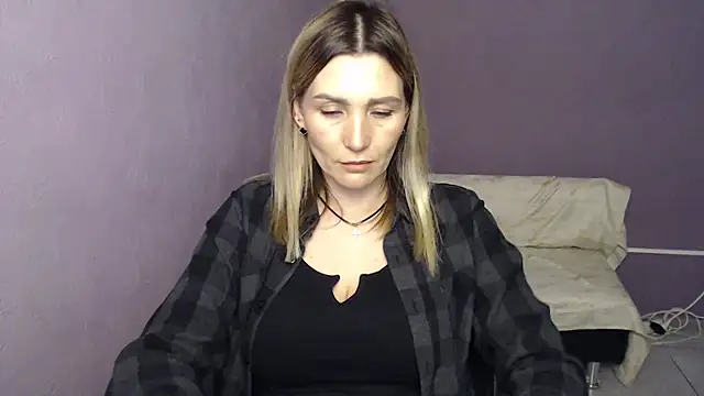 Snapshot of _sexy_lady chatting on 3, 10, 2025  sexy lady online show from 3, 10, 2025