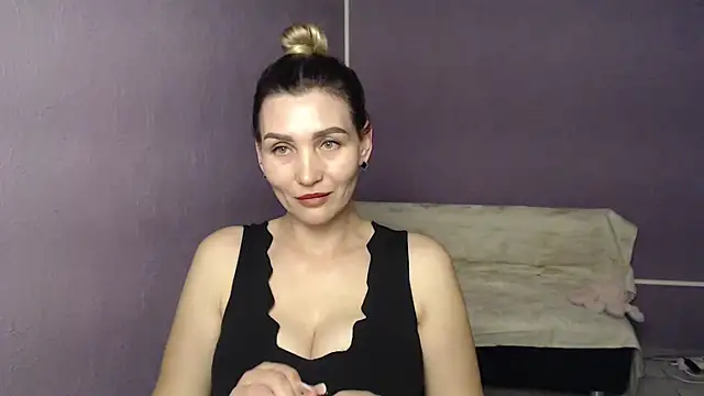 Snapshot of _sexy_lady chatting on 14, 10, 2025  sexy lady online show from 14, 10, 2025