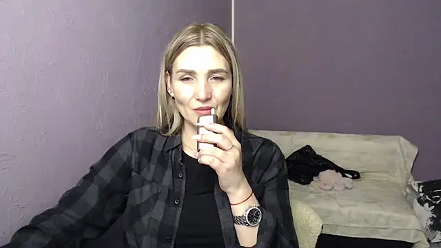 Snapshot of _sexy_lady chatting on 23, 10, 2025  sexy lady online show from 23, 10, 2025