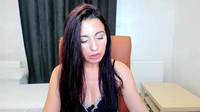 DiamondVelour online show from 4, 12, 2024