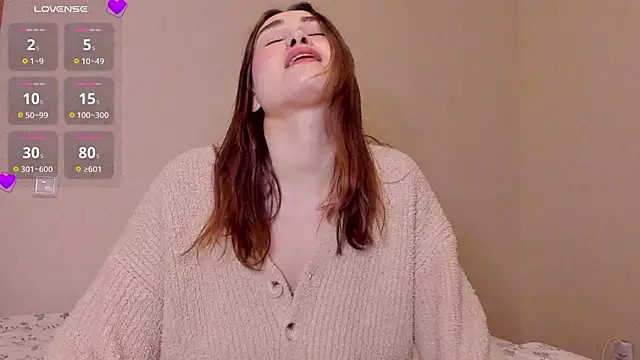 Snapshot of sleeeep_y chatting on 18, 12, 2024 sleeeep y online show from 18, 12, 2024