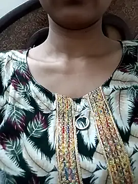 Snapshot of Rajni-Mehra chatting on 27, 2, 2025 Rajni-Mehra online show from 27, 2, 2025