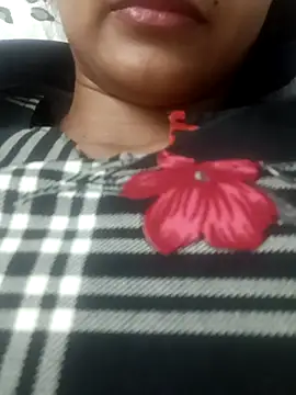 Snapshot of Rajni-Mehra chatting on 2, 3, 2025 Rajni-Mehra online show from 2, 3, 2025