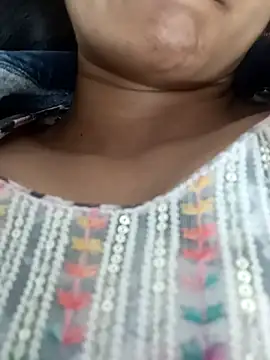 Snapshot of Rajni-Mehra chatting on 6, 3, 2025 Rajni-Mehra online show from 6, 3, 2025