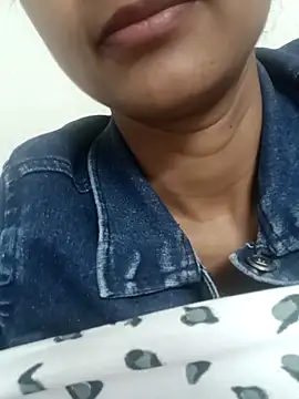 Snapshot of Rajni-Mehra chatting on 7, 3, 2025 Rajni-Mehra online show from 7, 3, 2025