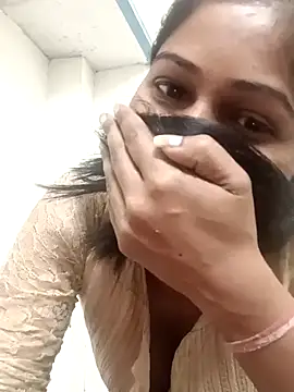 Snapshot of Rajni-Mehra chatting on 8, 3, 2025 Rajni-Mehra online show from 8, 3, 2025