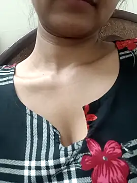 Snapshot of Rajni-Mehra chatting on 9, 3, 2025 Rajni-Mehra online show from 9, 3, 2025