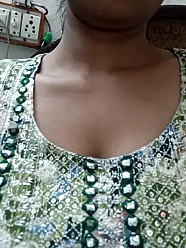 Snapshot of Rajni-Mehra chatting on 22, 3, 2025 Rajni-Mehra online show from 22, 3, 2025