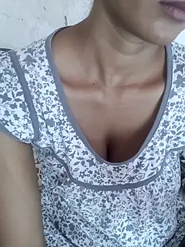 Snapshot of Rajni-Mehra chatting on 10, 10, 2025 Rajni-Mehra online show from 10, 10, 2025