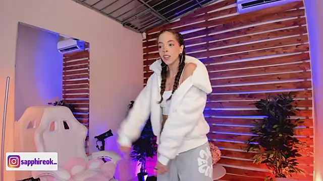 Sapphire Venuss online show from 18, 3, 2026