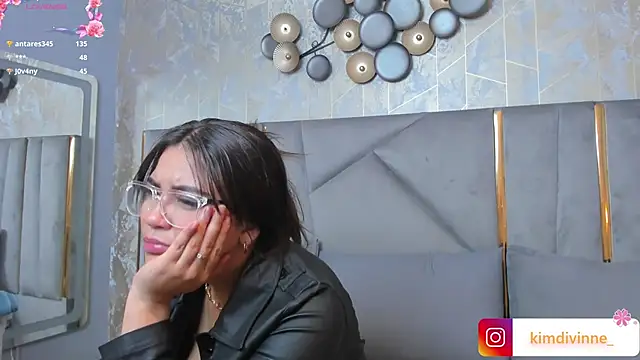 Snapshot of KimDevinne chatting on 8, 2, 2025 KimDevinne online show from 8, 2, 2025