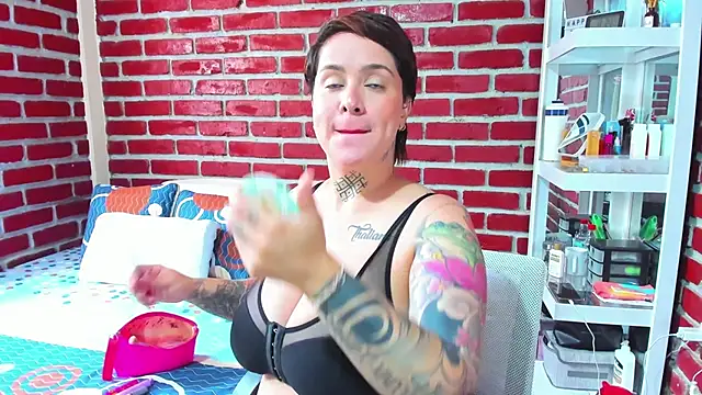 KatInk online show from 17, 12, 2025