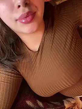 69Laura696 online show from 6, 3, 2025