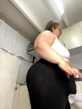 Chloee ep online show from 30, 10, 2025