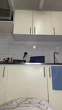 Chloee ep online show from 5, 3, 2026