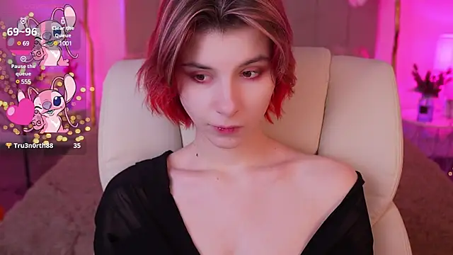 Snapshot of HaylaAmber chatting on 9, 1, 2025 HaylaAmber online show from 9, 1, 2025