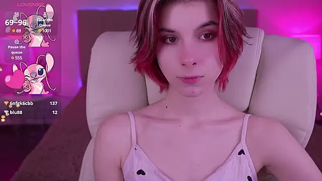 Snapshot of HaylaAmber chatting on 7, 2, 2025 HaylaAmber online show from 7, 2, 2025