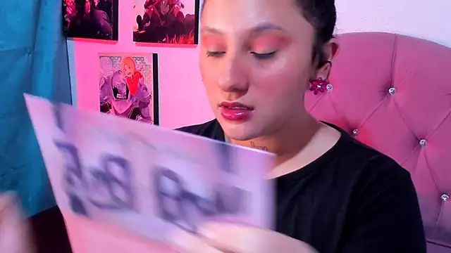 Mila nixon02 online show from 16, 11, 2025