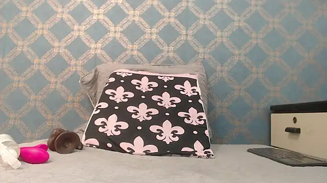 violeta cute18 online show from 8, 9, 2025