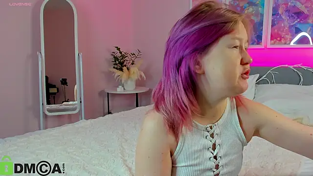 Sara Robinson online show from 22, 9, 2025