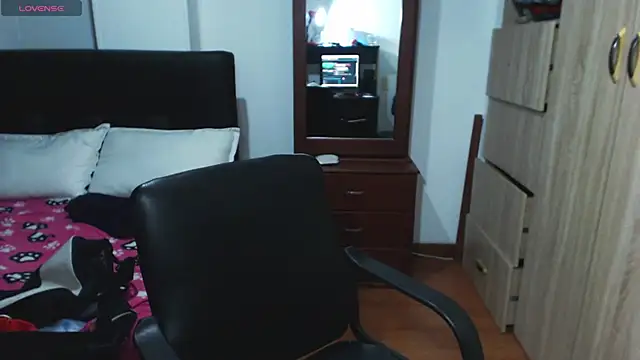 miia-big1boobs  online show from 17, 1, 2025