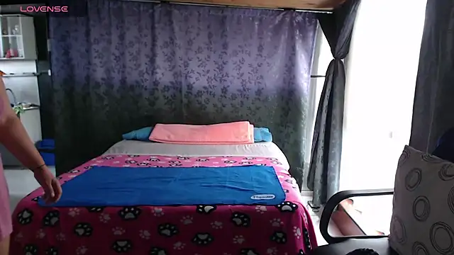 miia-big1boobs  online show from 14, 9, 2025