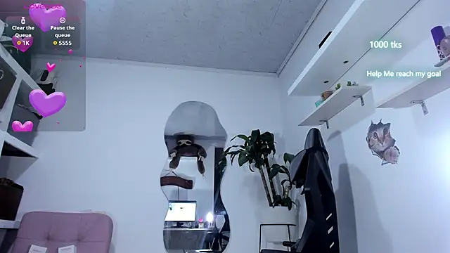 Snapshot of emily_palmeer chatting on 24, 9, 2025 emily palmeer online show from 24, 9, 2025