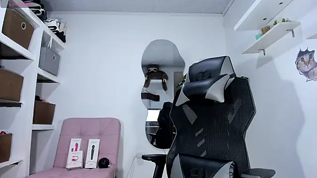 Snapshot of emily_palmeer chatting on 27, 9, 2025 emily palmeer online show from 27, 9, 2025