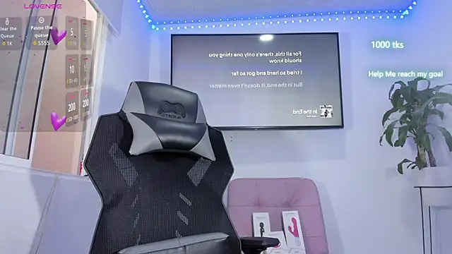 Snapshot of emily_palmeer chatting on 18, 10, 2025 emily palmeer online show from 18, 10, 2025