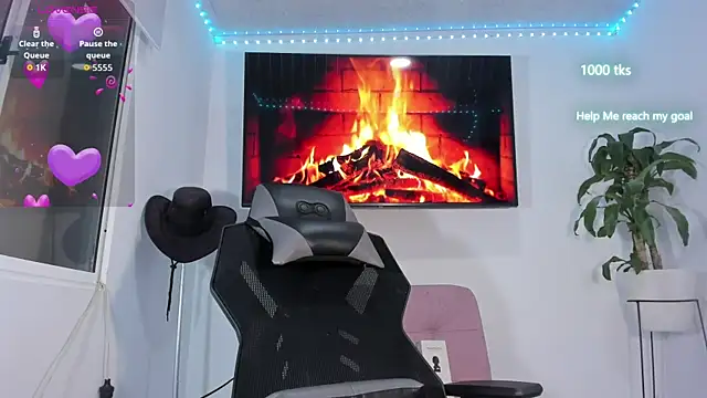 Snapshot of emily_palmeer chatting on 26, 10, 2025 emily palmeer online show from 26, 10, 2025