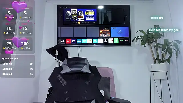 Snapshot of emily_palmeer chatting on 16, 11, 2025 emily palmeer online show from 16, 11, 2025