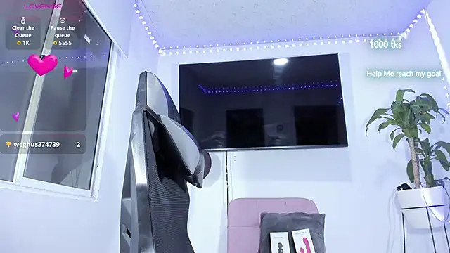 Snapshot of emily_palmeer chatting on 25, 11, 2025 emily palmeer online show from 25, 11, 2025