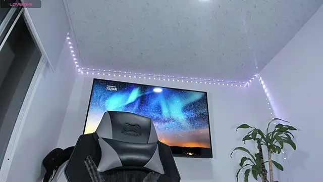 Snapshot of emily_palmeer chatting on 8, 1, 2026 emily palmeer online show from 8, 1, 2026