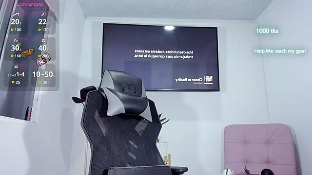 Snapshot of emily_palmeer chatting on 10, 3, 2026 emily palmeer online show from 10, 3, 2026