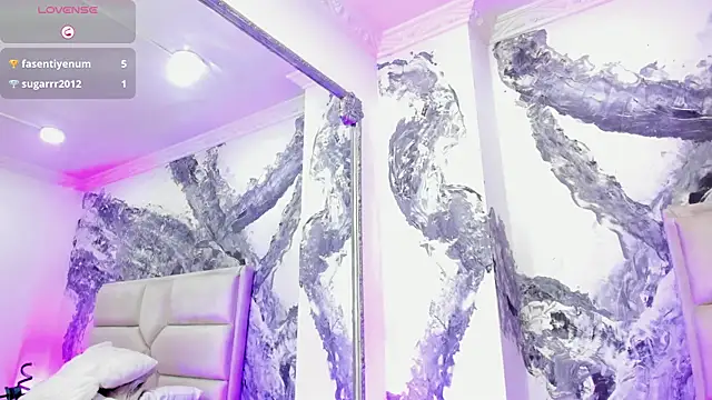 Snapshot of AuroraRojas chatting on 12, 3, 2025 AuroraRojas online show from 12, 3, 2025