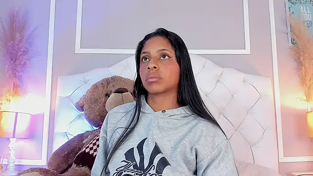 evelyn evony online show from 24, 12, 2024