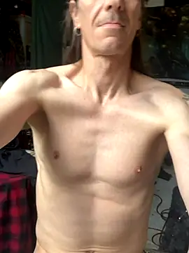 Snapshot of Sunking13cm chatting on 16, 9, 2025 Sunking13cm online show from 16, 9, 2025