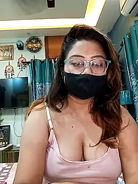 Cute-mona online show from 30, 4, 2026