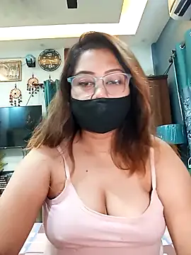 Cute-mona online show from 2, 5, 2026