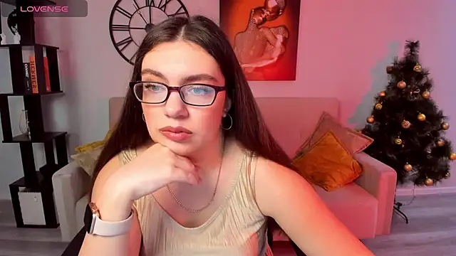 Snapshot of DaniellaLovely chatting on 13, 12, 2024 DaniellaLovely online show from 13, 12, 2024