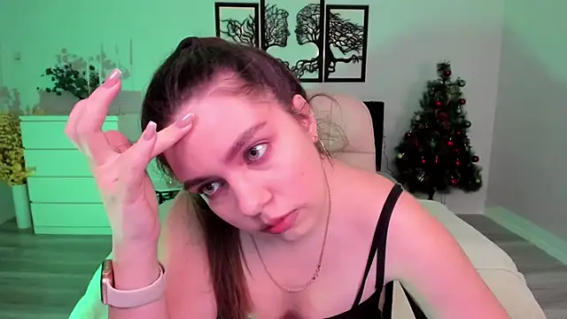 Snapshot of DaniellaLovely chatting on 18, 12, 2024 DaniellaLovely online show from 18, 12, 2024