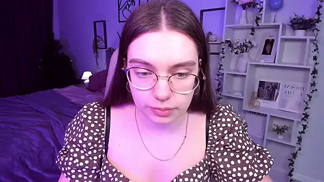 Snapshot of DaniellaLovely chatting on 7, 1, 2025 DaniellaLovely online show from 7, 1, 2025