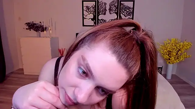 Snapshot of DaniellaLovely chatting on 7, 2, 2025 DaniellaLovely online show from 7, 2, 2025