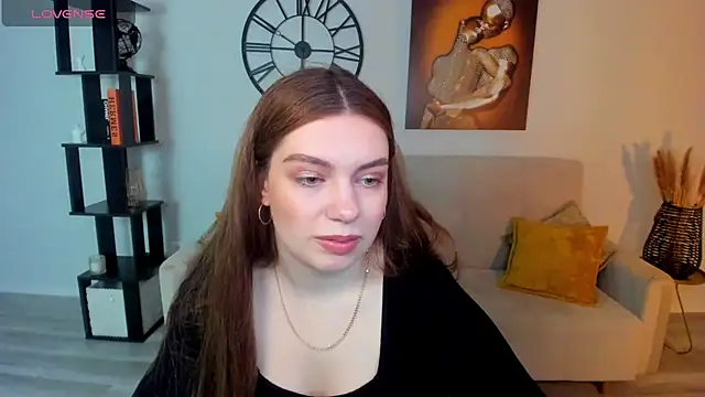 Snapshot of DaniellaLovely chatting on 4, 3, 2025 DaniellaLovely online show from 4, 3, 2025