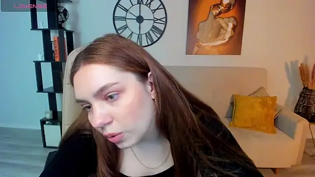 Snapshot of DaniellaLovely chatting on 4, 3, 2025 DaniellaLovely online show from 4, 3, 2025