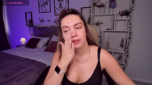 Snapshot of DaniellaLovely chatting on 24, 9, 2025 DaniellaLovely online show from 24, 9, 2025